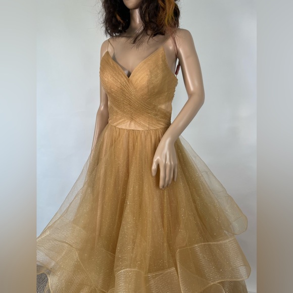 Terani Couture ballgown formal dress - Picture 5 of 15